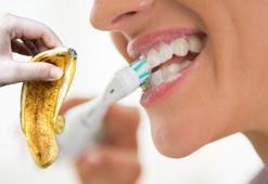 Sapsarı dişleri sakız gibi beyazlatan sır kabuğunda saklı! 2 dakika bekletmek yetiyor