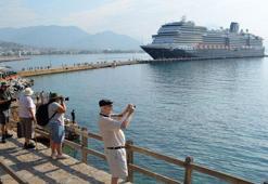 50 kruvaziyer gemiyle 61 bin yolcu geldi