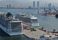 İzmir’e 2 kruvaziyer gemisi geldi