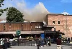 İstanbul'da Mısır Çarşı'sında yangın