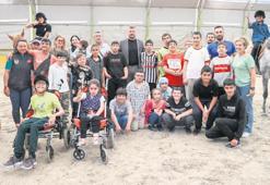 ‘Bir gülümseme her şeye değer’