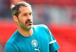 Manchester City'de 38'lik Scott Carson'a yeni sözleşme!