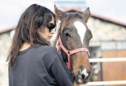 Belgeseliyle kalplere dokundu