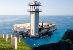 Otel mi, mezarlık mı? Tekne ya da helikopterle gidiliyor, yıkılması an meselesi