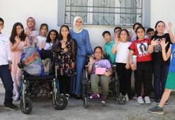 İlkokul öğrencilerinden anlamlı davranış: Mezuniyet balosu yerine arkadaşlarını sevindirdiler