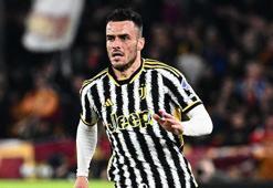 Fenerbahçe ve Galatasaray, Kostic transferinde karşı karşıya geldi!