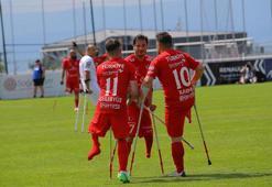 Bakan Bak'tan Ampute Futbol Milli Takımı'na tebrik mesajı!