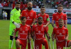 Bakan Bak'tan Ampute Futbol Milli Takımı'na tebrik!