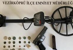 Samsun'da defineci operasyonu! 17 sikke ve 5 de tarihi eser ele geçirildi
