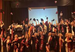 En küçüğü 60, en büyüğü 82 yaşında! Eskişehir'de mezuniyet heyecanı