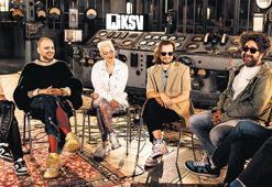 Sanatçılardan sevgilerle