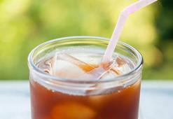 Keyifli ve sağlıklı bir tatil için şart! Musluk suyundan yapılan buzlar mahvediyormuş