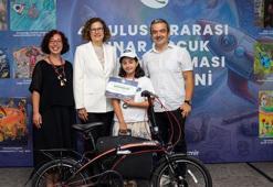 30 sene arayla anne ve oğlu, aynı yarışmadan ödül kazandı