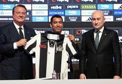 Beşiktaş'ta Giovanni van Bronckhorst imzayı attı! Başkan Hasan Arat'tan Samet Aybaba sorusuna tepki