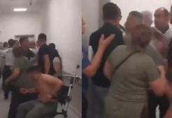 Hasta ve yakınları küfürler savurarak doktora saldırdı