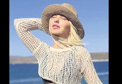 İlk sahne Seçil’in