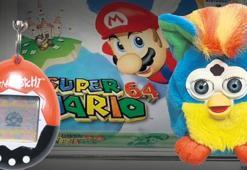 Bas bas paraları eski oyuncaklara