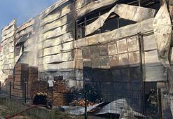 Ankara'da palet fabrikasında yangın! 3 saatte söndürüldü