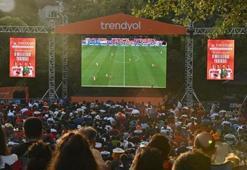 Çekya-Türkiye maçı için heyecan dorukta! Dev ekrandan izlenecek