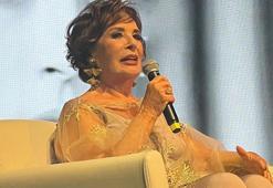 Hülya Koçyiğit: Hep evimdeymişim gibi hissediyorum!