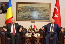 Bakan Güler, Romanyalı mevkidaşı ile bir araya geldi