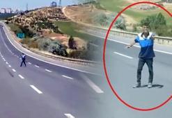 Yardım isteme bahanesiyle durdurdu, bıçakla tehdit edip TIR'ı gasp etti