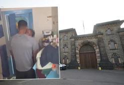 Skandal video gardiyanı yaktı! Hapishanede kaos, şoke eden görüntü