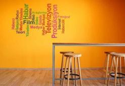 Demirören Medya ve Teknoloji Mesleki ve Teknik Anadolu Lisesi'nden yüzde 1'lik dilimde olan her öğrenciye burs