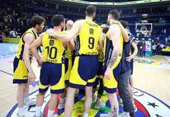 Fenerbahçe'de bir ayrılık daha! Resmen açıklandı