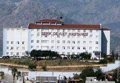 Antalya'da bıçaklanan 15 yaşındaki çocuk, hastanede öldü