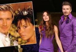 Ünlü çift evlilik yıl dönümlerini kutladı! 25 yıl önceki mor düğün kıyafetlerini giydiler