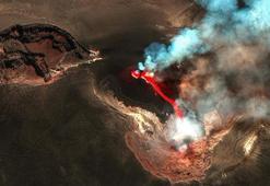 Etna yeniden hareketlendi! Kırmızı alarm verildi, kül yağıyor...