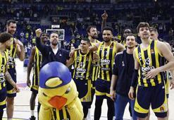 Fenerbahçe'de çifte ayrılık! Resmen açıklandı