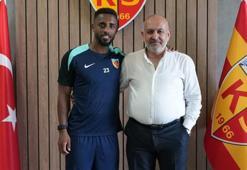 Lionel Carole'den 1+1 yıllık imza