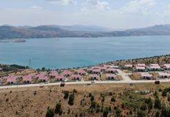 Göl manzaralı TOKİ konutları tatil köyünü aratmıyor