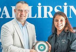 ‘İlke Özyüksel milli bir değer’