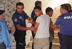 'Polisiz' diyerek eve girdiler, kadını gasbettiler