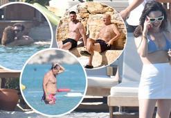 Bodrum ve Çeşme'den renkli manzaralar! Ünlüler soluğu tatilde aldı