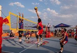 Red Bull Back Line Elemeleri İzmir’de devam ediyor