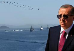 KKTC'nin başkenti Lefkoşa'da, Kıbrıs Barış Harekatı'nın 50. yılında, 20 Temmuz Barış ve Özgürlük Bayramı geçit töreni düzenlendi.