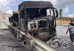 Başakşehir'de hafriyat kamyonu alev alev yandı