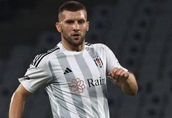 Beşiktaş'ta Ante Rebic ve Ajdin Hasic'in sözleşmeleri feshedildi