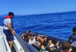 Urla açıklarında 27 düzensiz göçmen yakalandı