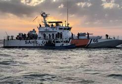 Çeşme açıklarında göçmenleri taşıyan bot battı! 1 kişi kayıp