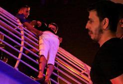 8 metre yükseklikte intihara kalkıştı! Polisten telefon refleksi