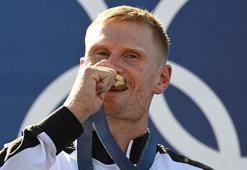 Finn Butcher'dan Paris 2024'te altın madalya!