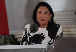 Gürcistan Cumhurbaşkanı o bölgeye işaret etti: Rusya yeni bir üs kuruyor