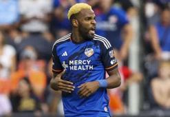 Aaron Boupendza'ya Süper Lig kancası!