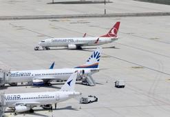 İlk yolcu uçağı Çukurova Uluslararası Havalimanı'na iniş yaptı