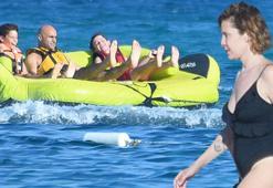 Denizde son hız eğlence! Alper Kul, oğullarıyla ringoya bindi